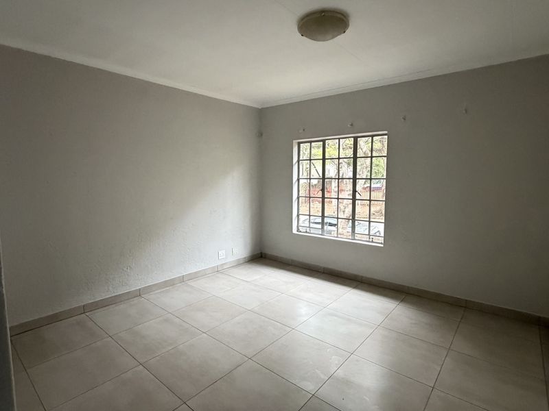 2 BEDROOM APARTMENT TO LET - Photo 6
