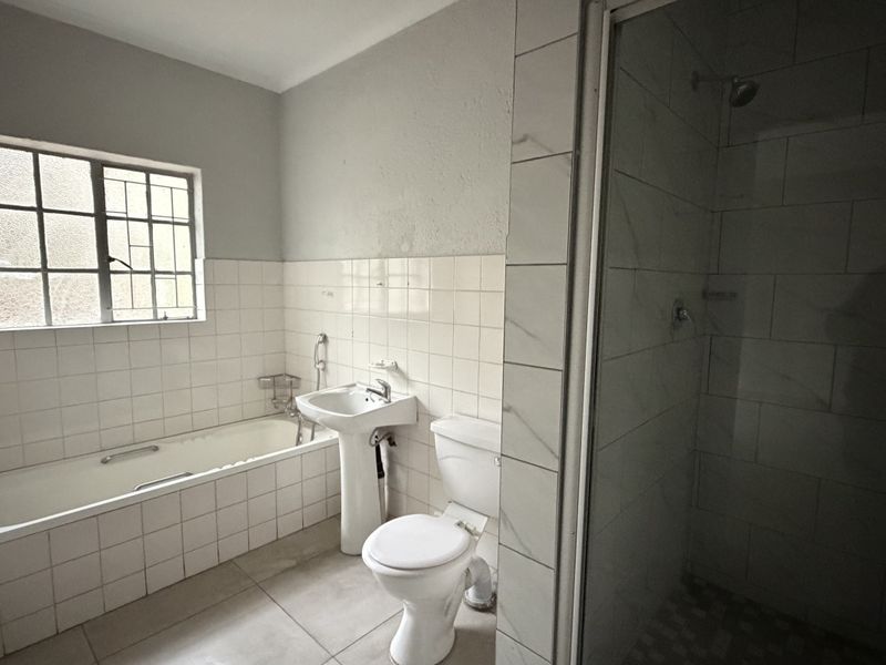 2 BEDROOM APARTMENT TO LET - Photo 9