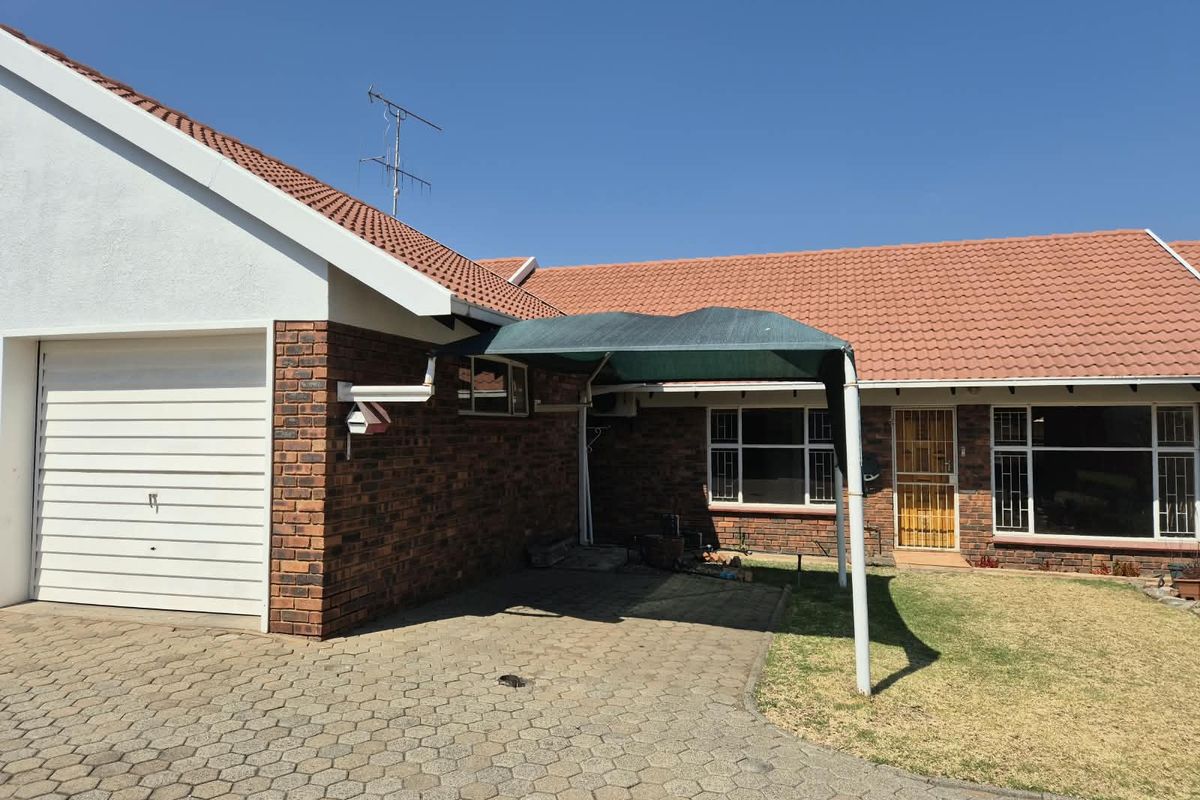 Sectional Title For Sale In Brits - Photo 2