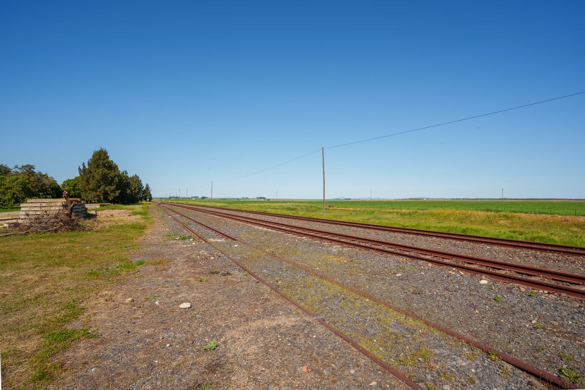 VACANT LAND WITH 1 RESIDENTIAL APPROVAL - Photo 3