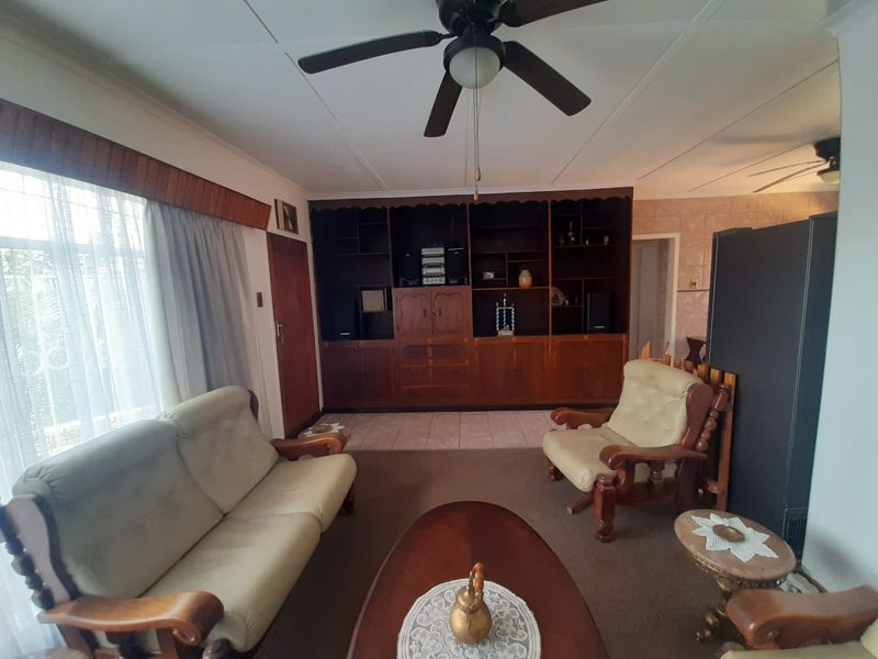 INVITING 3 BEDROOM FAMILY HOME IN MINNEBRON. - Photo 6