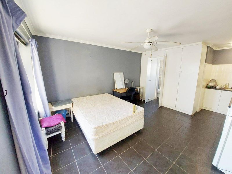 SUMMERSTRAND FURNISHED STUDIO / BACHELOR APARTMENT FOR RENT - Photo 2