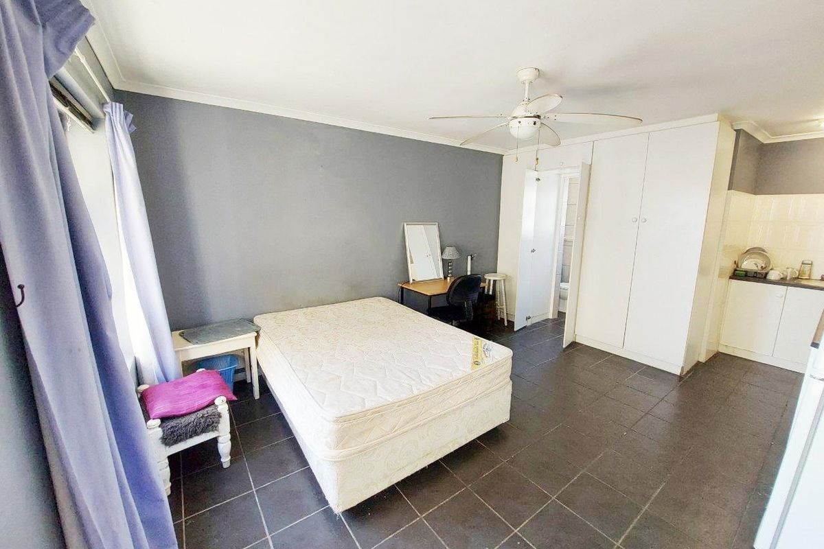 SUMMERSTRAND FURNISHED STUDIO / BACHELOR APARTMENT FOR RENT - Photo 2