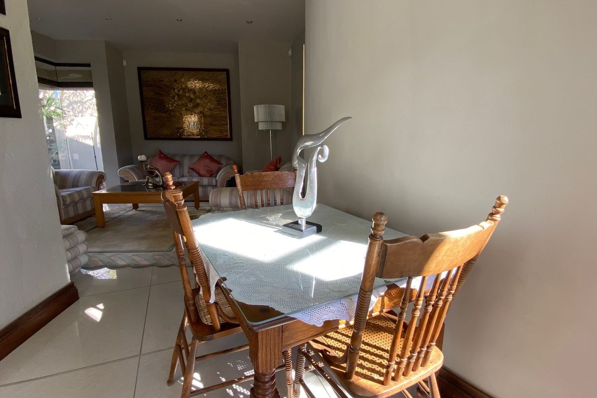 Fully Furnished Room to Rent in Popular Secure Eco Estate - Photo 5