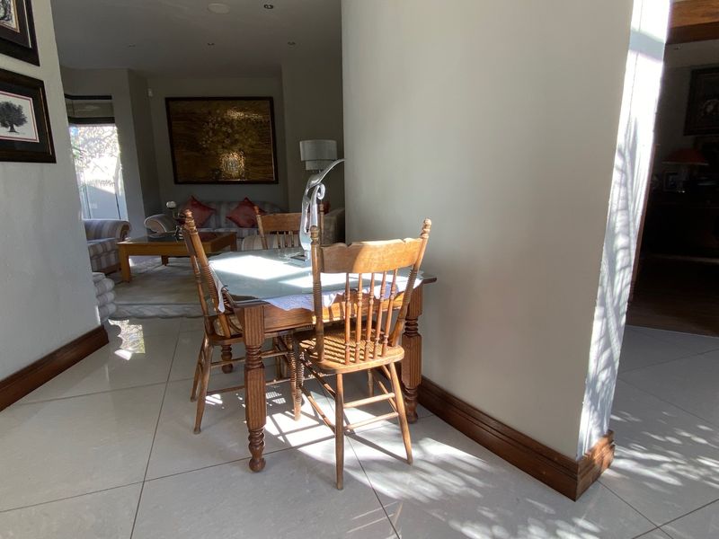 Fully Furnished Room to Rent in Popular Secure Eco Estate - Photo 4