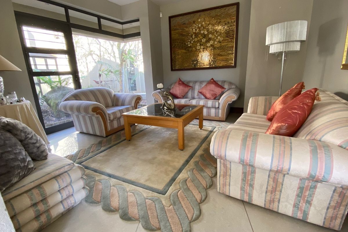 Fully Furnished Room to Rent in Popular Secure Eco Estate - Photo 3