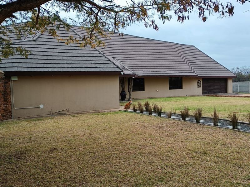 30+ Hectare Farm in Mooinooi - Photo 3