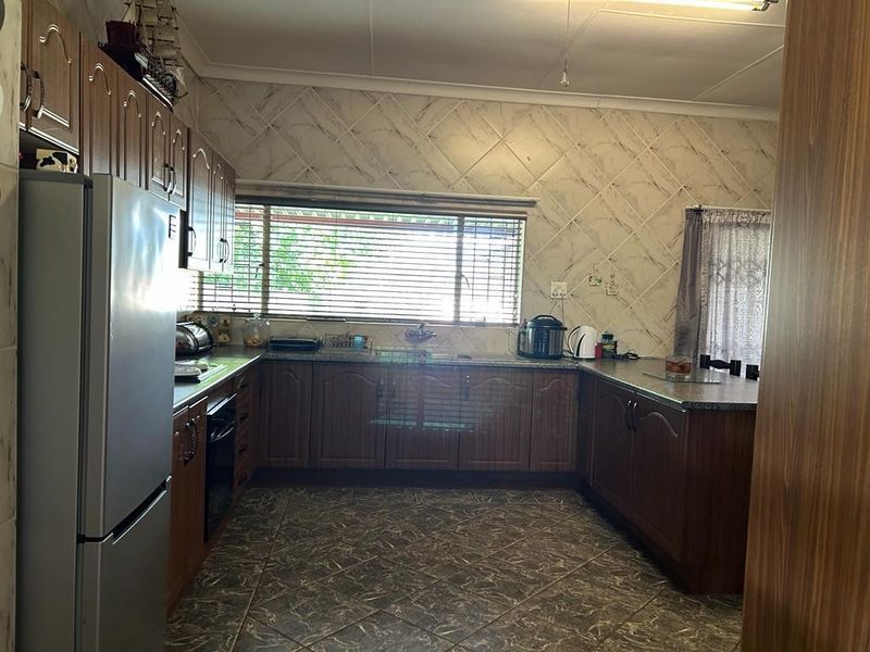 Smallholding with spectacular mountain views fo sale! - Photo 8