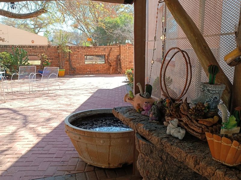 Stunning 4 Bedroom Home with Pool and Income-Generating Flat in Mooinooi - Photo 7