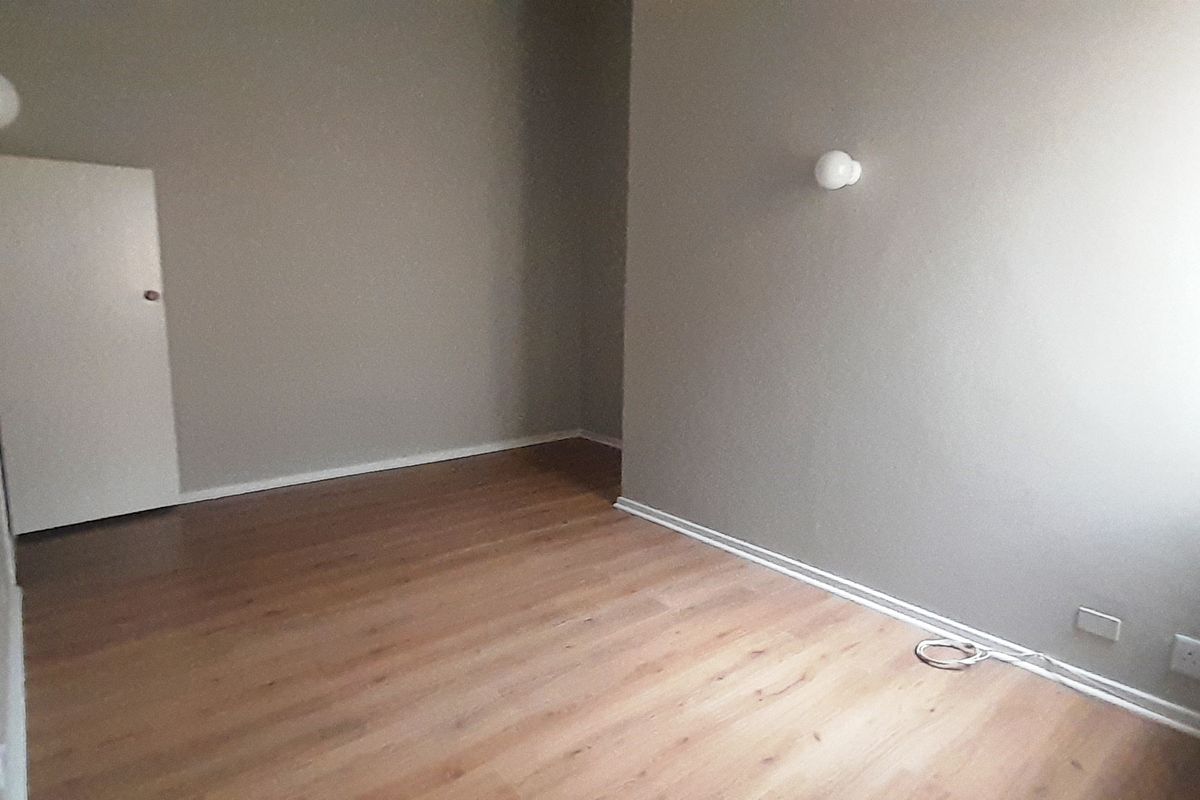 CENTRAL 1 BED 1 BATH APARTMENT FOR RENT - Photo 2
