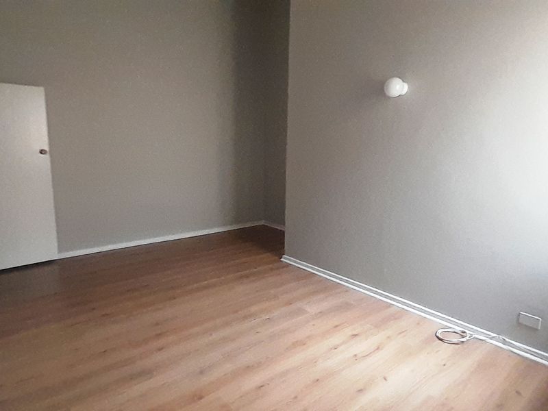 CENTRAL 1 BED 1 BATH APARTMENT FOR RENT - Photo 2