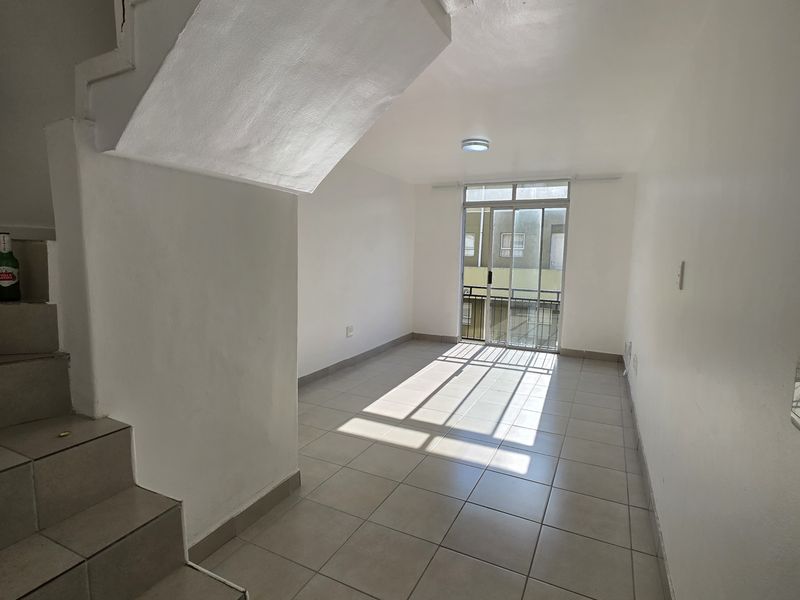 PAROW, 132 Monte Amiata - 2 Bedroom apartment with allocated parking bay for rent - Photo 1