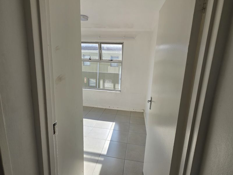 PAROW, 132 Monte Amiata - 2 Bedroom apartment with allocated parking bay for rent - Photo 7