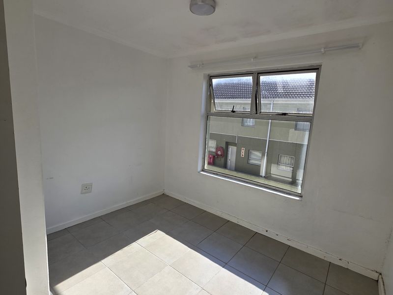 PAROW, 132 Monte Amiata - 2 Bedroom apartment with allocated parking bay for rent - Photo 6