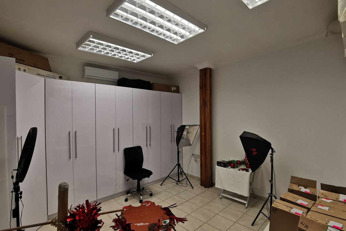 1487m2 High-Impact Business 4 Opportunity with Corlett Drive Frontage - Photo 5