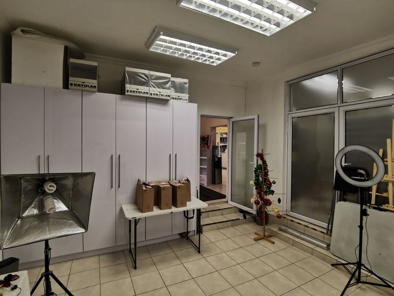 1487m2 High-Impact Business 4 Opportunity with Corlett Drive Frontage - Photo 6
