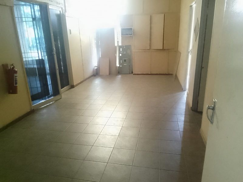 Commercial Property or ale in Bnoni - Photo 7