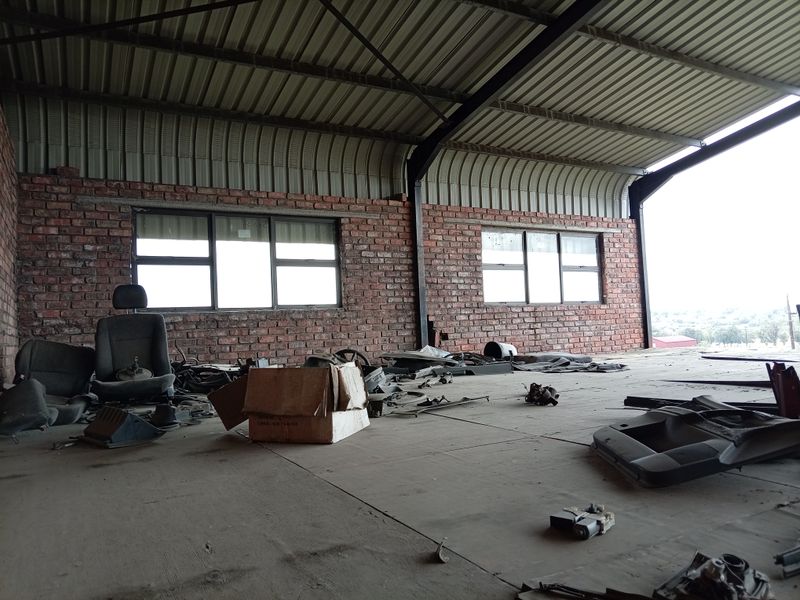 Spacious 5508m2 workshop for rent in Stanwest, Standerton—ideal for your business needs! - Photo 10