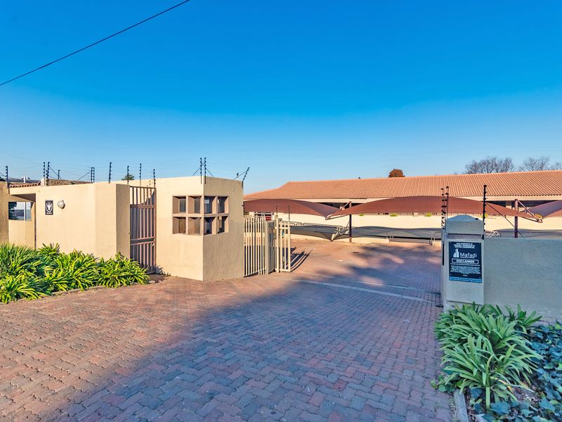 PRIME OFFICE SPACE FOR SALE – LYNDHURST 123m2 - Photo 2
