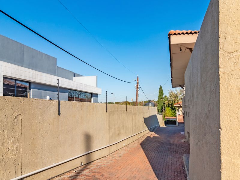 PRIME OFFICE SPACE FOR SALE – LYNDHURST 123m2 - Photo 6