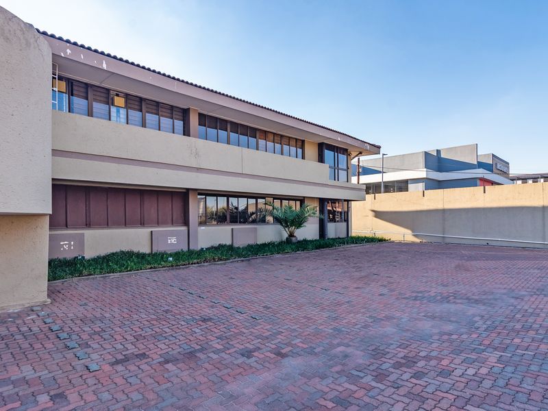 PRIME OFFICE SPACE FOR SALE – LYNDHURST 123m2 - Photo 8
