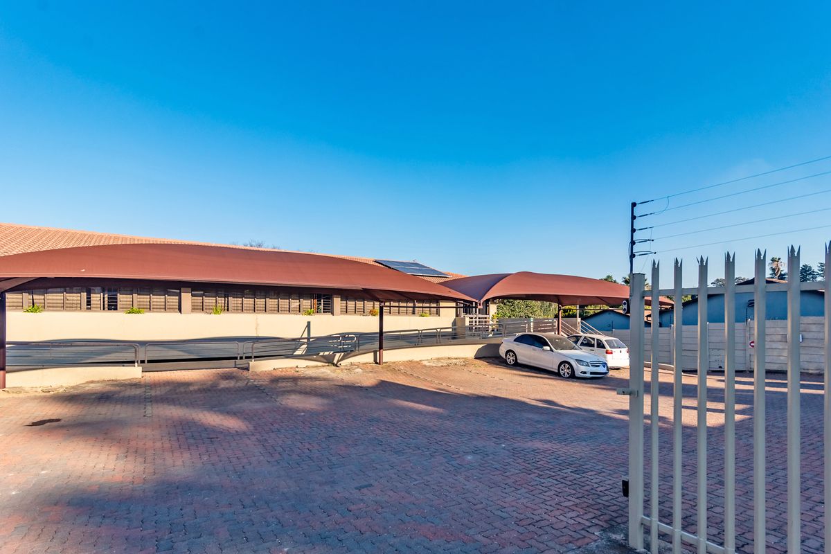 PRIME OFFICE SPACE FOR SALE – LYNDHURST 123m2 - Photo 5