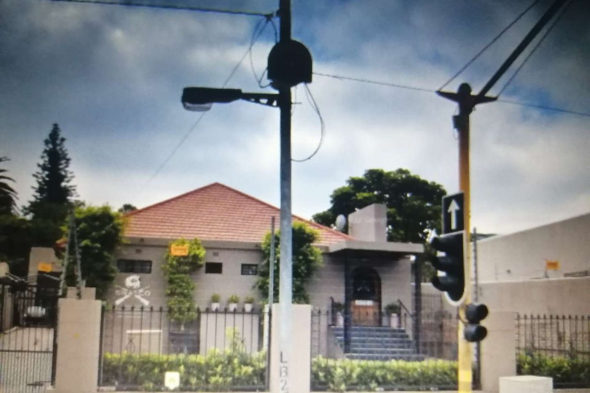 GREAT POSITION! LOUIS BOTHA AVE! - Photo 4