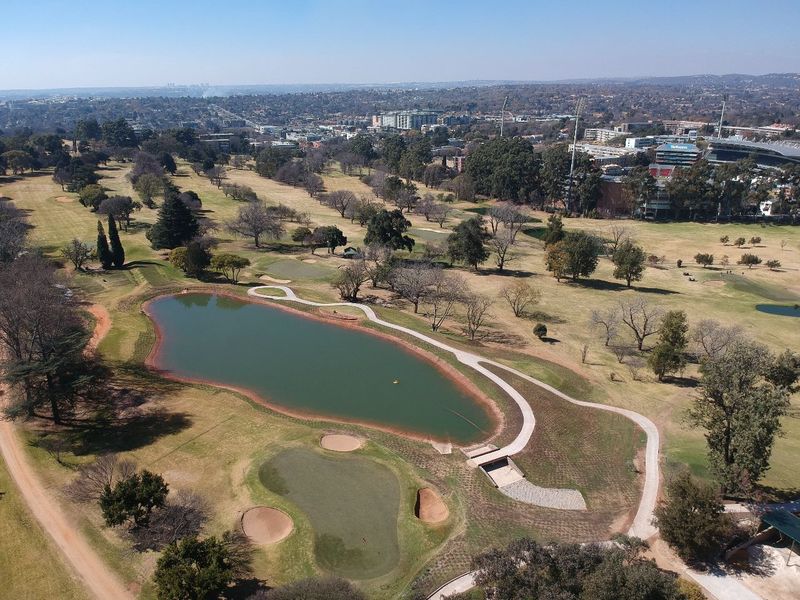 LOCATION LOCATION LOCATION - PRIME POSITION LAND FOR SALE IN PRESTIGIOUS AND BUSTLING ILLOVO SANDTON - Photo 6