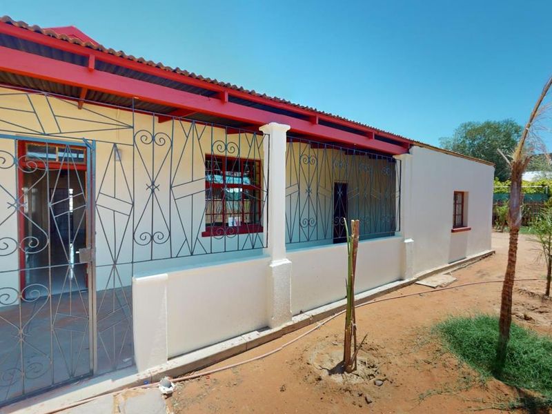 Spacious 929m2 office for sale in Upington Central—ideal for your business growth and investment! - Photo 6
