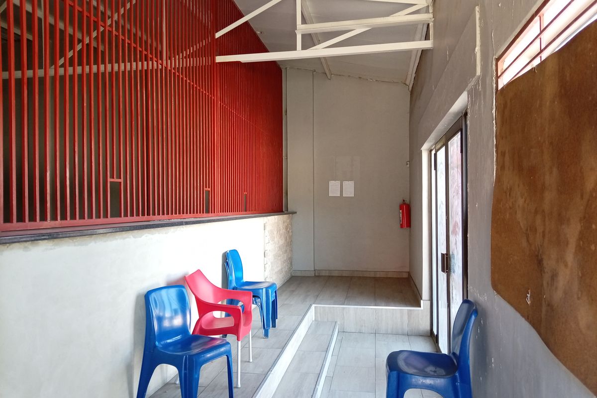 Spacious Commercial Property Standerton Central—perfect investment opportunity in a prime location - Photo 4