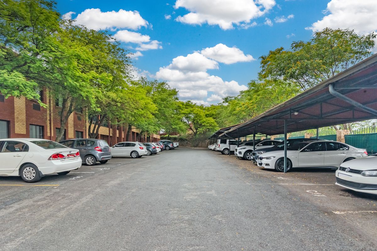 PRIME COMMERCIAL OFFICE - 87m2. CORPORATE DISPOSAL. - Photo 5