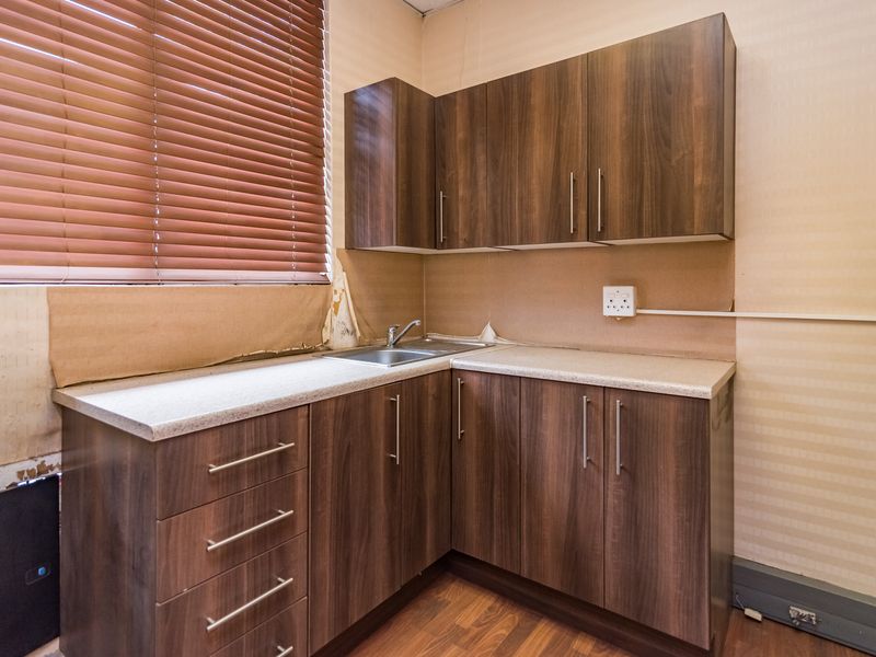 PRIME COMMERCIAL OFFICE - 87m2. CORPORATE DISPOSAL. - Photo 10