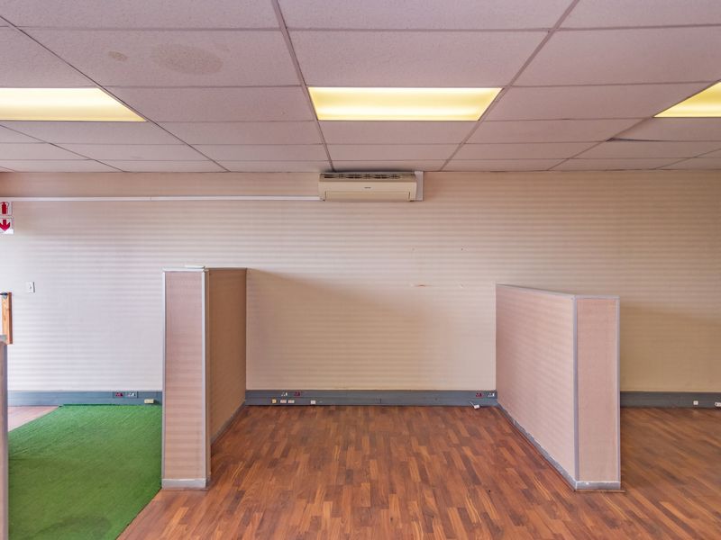 PRIME COMMERCIAL OFFICE - 87m2. CORPORATE DISPOSAL. - Photo 8