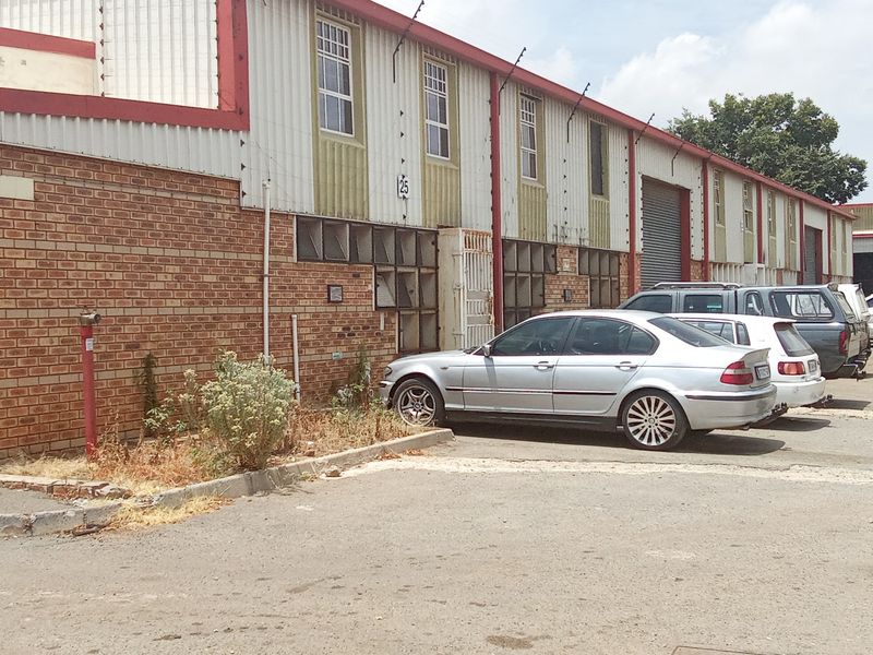 Industrial Site with workplaces - Photo 5