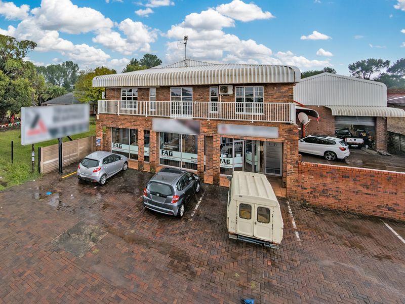 PRIME FREESTANDING INDUSTRIAL WAREHOUSE WITH HIGH VISABILTY FRONTAGE - Photo 2