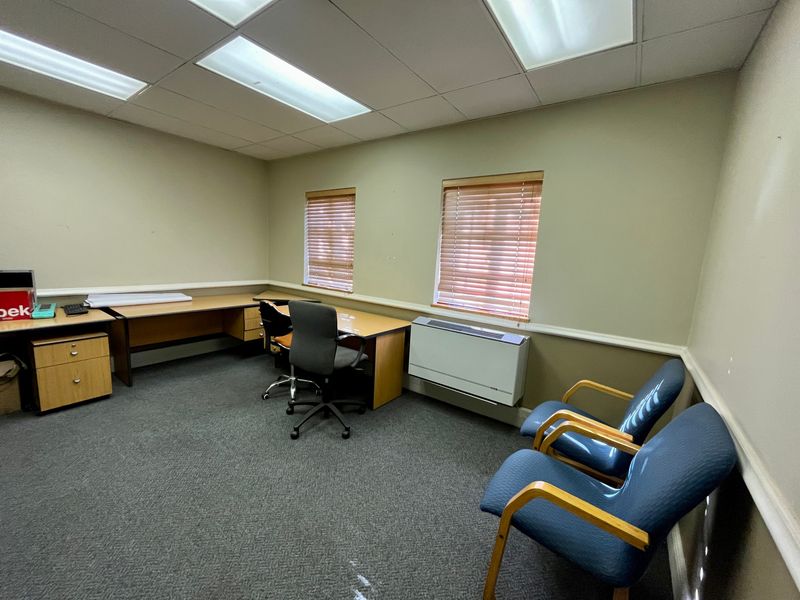 Quiet productive environment for your small business - Photo 7