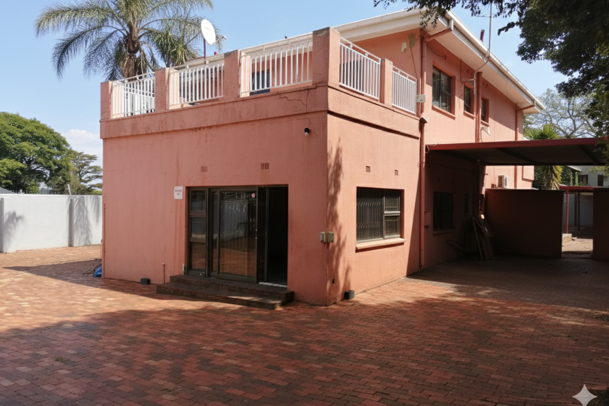 High-Capacity 1487m2 Multi-Dwelling Property in Prime Bramley - Photo 3