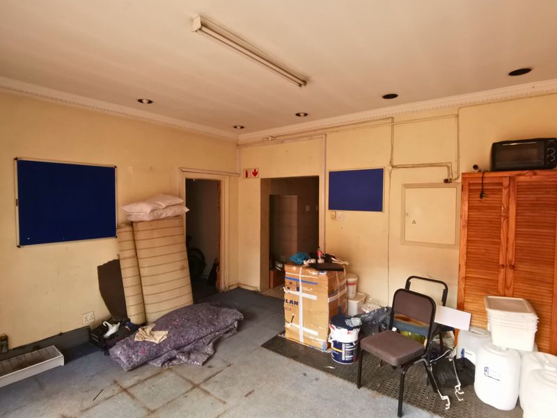 High-Capacity 1487m2 Multi-Dwelling Property in Prime Bramley - Photo 4