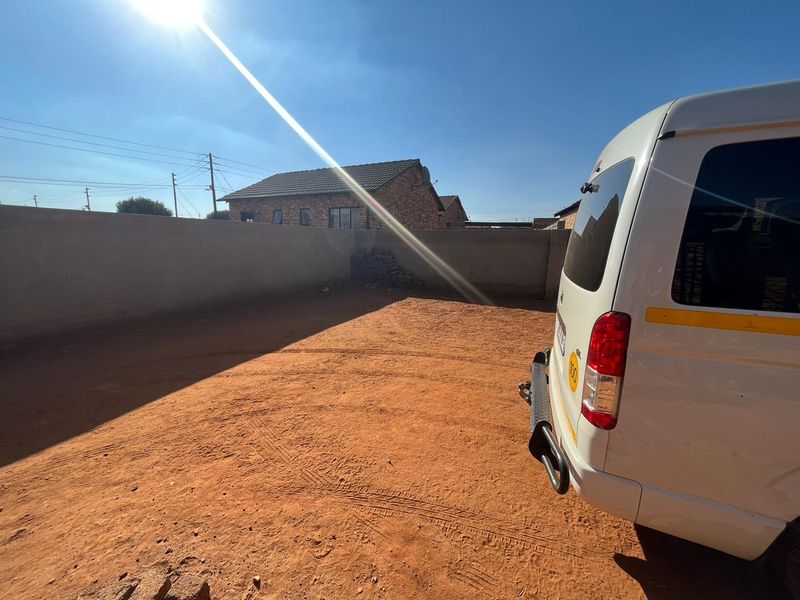 Two Bedroom for sale in Ext 27 - Photo 10