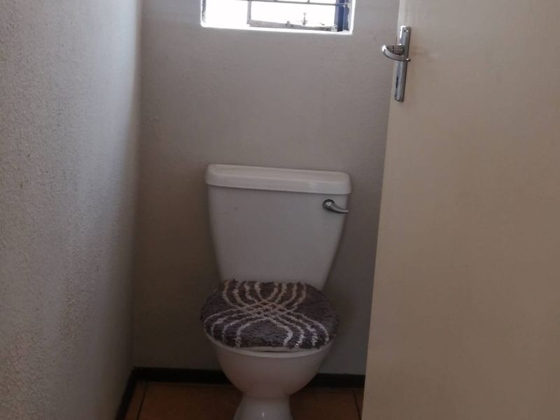 Two Bedroom for sale in Ext 27 - Photo 7