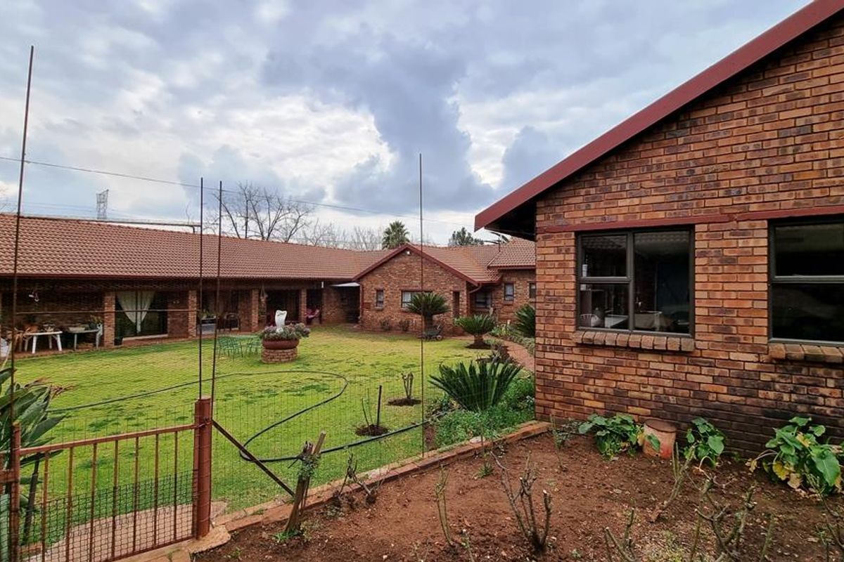 15-bedroom farm in Raslouw, Centurion . - Photo 5