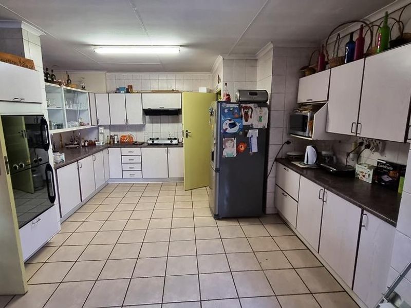 15-bedroom farm in Raslouw, Centurion . - Photo 6