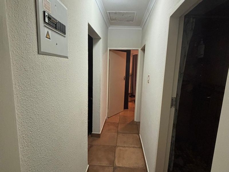 Neat 2 Bedroom 2 Bathroom for Rent - Photo 7