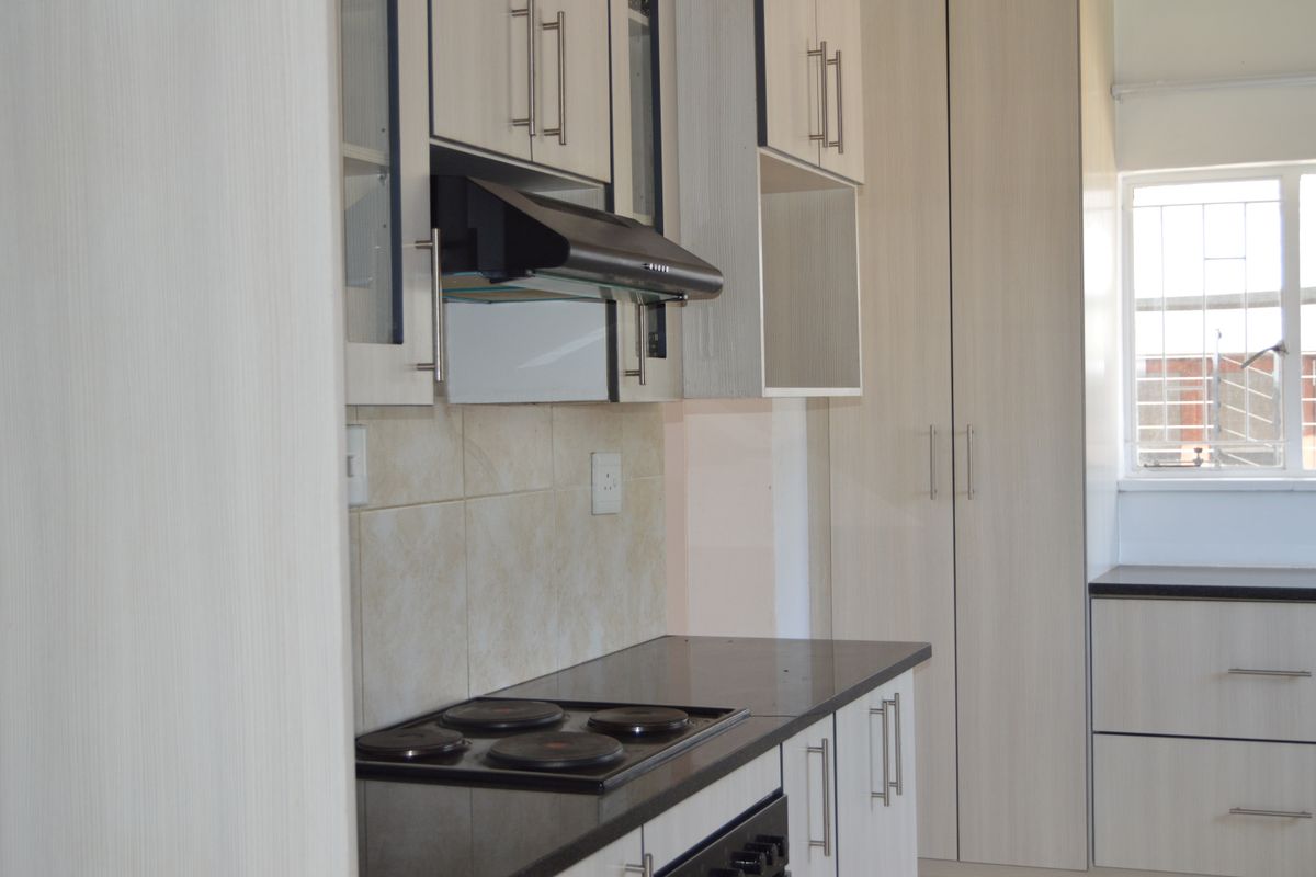 Diplomatic/Executive Property/Family in the vicinity of the Union Building - Photo 2