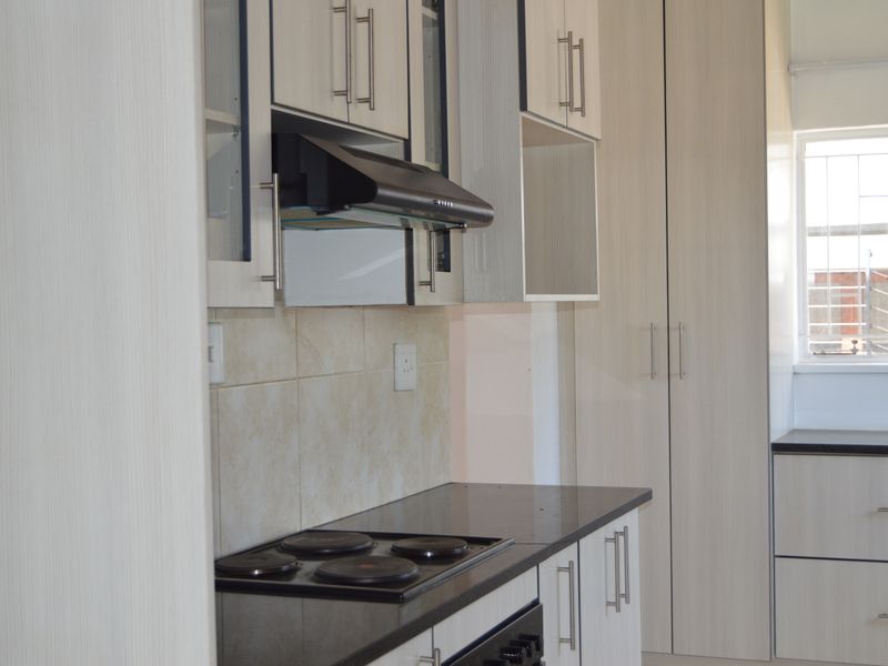 Diplomatic/Executive Property/Family in the vicinity of the Union Building - Photo 3
