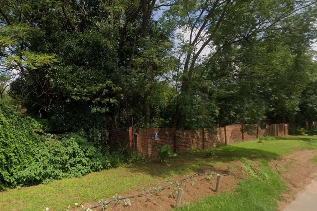 Prime Investment Opportunity in Linbro Park! - Photo 2