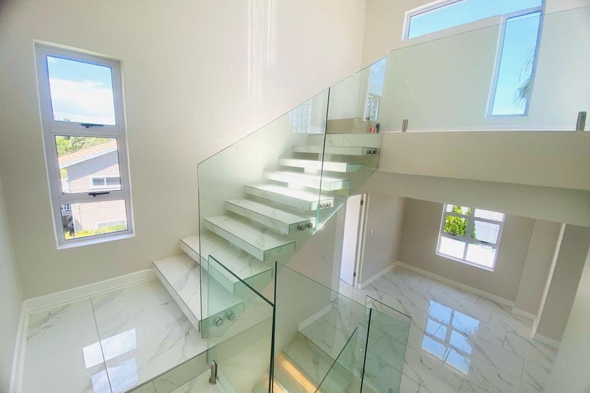 Immaculate 4 Bed En-suite Secure Home for rent in River Club - Photo 2