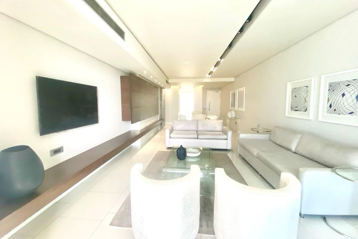 2 Bed  2.5 Bath Apartment to Let in Sandhurst - Photo 2