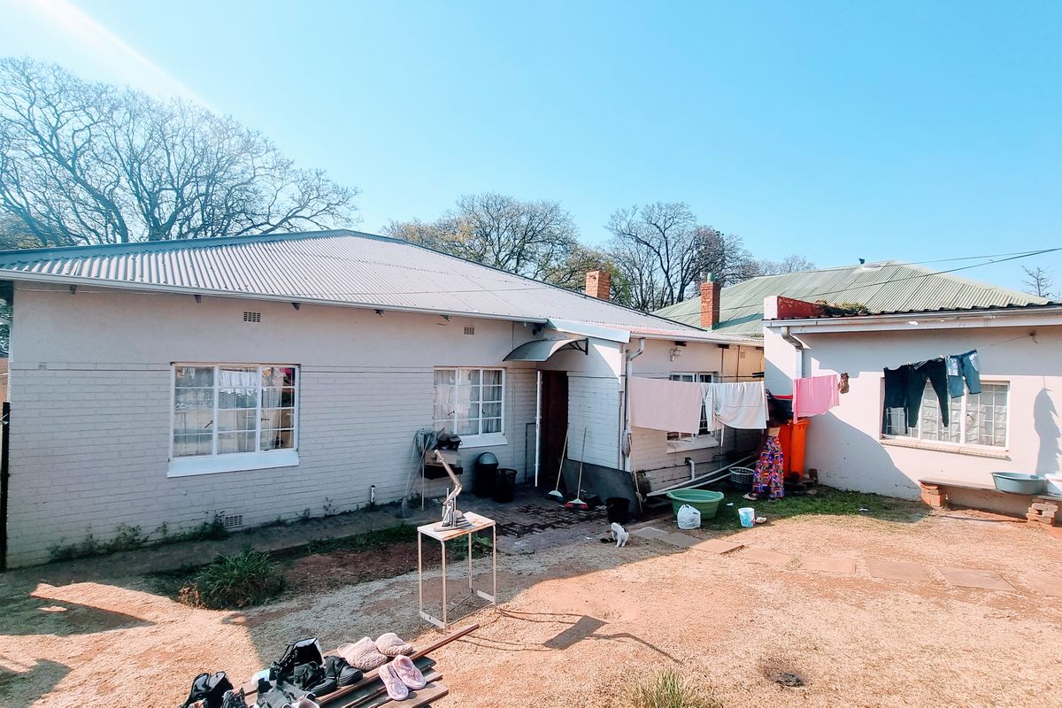 Stunning 3bedroom freestanding home in Kensington, Johannesburg perfect for family living! - Photo 2