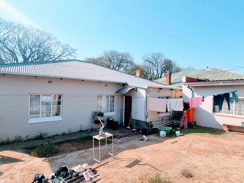 Stunning 3bedroom freestanding home in Kensington, Johannesburg perfect for family living! - Photo 2